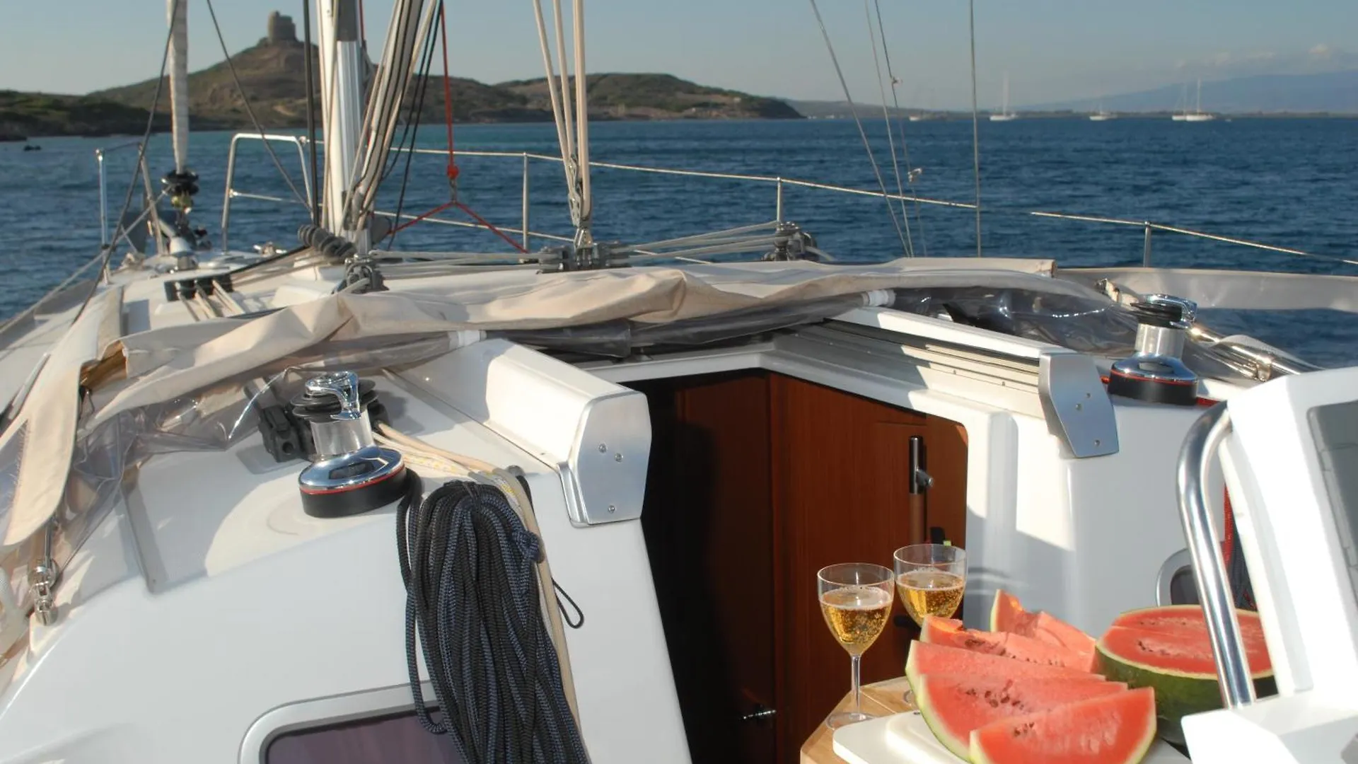 Boat & Sailing Torregrande Sinis Yachting Botel