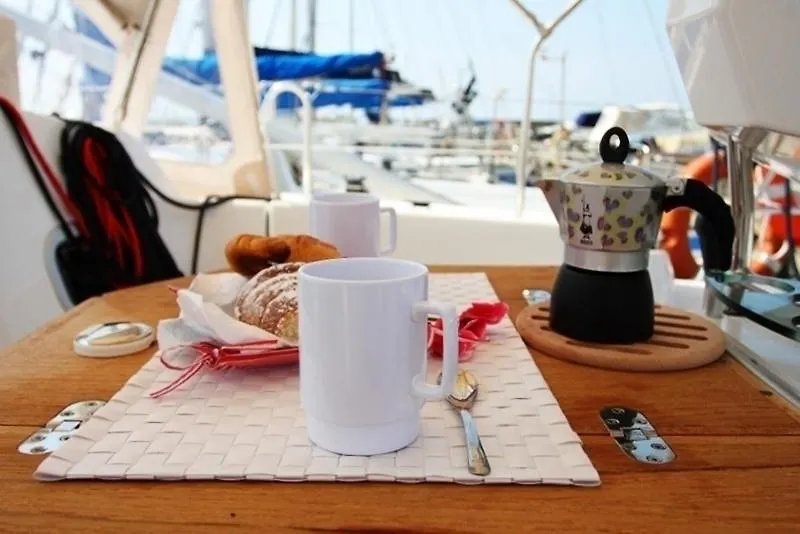 Boat & Sailing Torregrande Sinis Yachting Botel Oristano